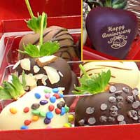 Anniversary 3 Topping Chocolate Covered Strawberry Gift Box
