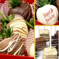 birthday chocolate covered strawberries and cheesecake pops
