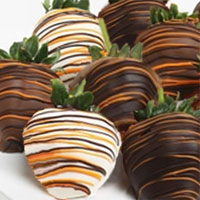 Custom fall seasonal Chocolate Covered Strawberries in your selection of milk, white and dark chocolate