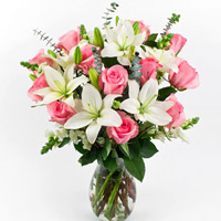 Bright Mother's day flowers delivered for your Mom
