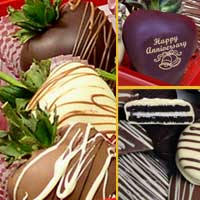 Romantic Delivery of hand dipped oreos & Anniversary Chocolate Strawberry Gift set