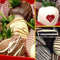 Romantic Delivery of hand dipped oreos & I Love You Chocolate Strawberry Gift set