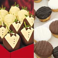 Formal Chocolate Covered Strawberries with mini-cheesecakes  delivered