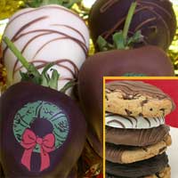 Delivered Christmas Festive Wreath gift of chocolate covered strawberries with your selection of combo item of cookies