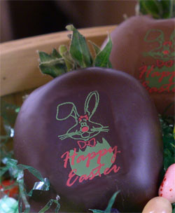 Easter Chocolate Covered Strawberrieshttp